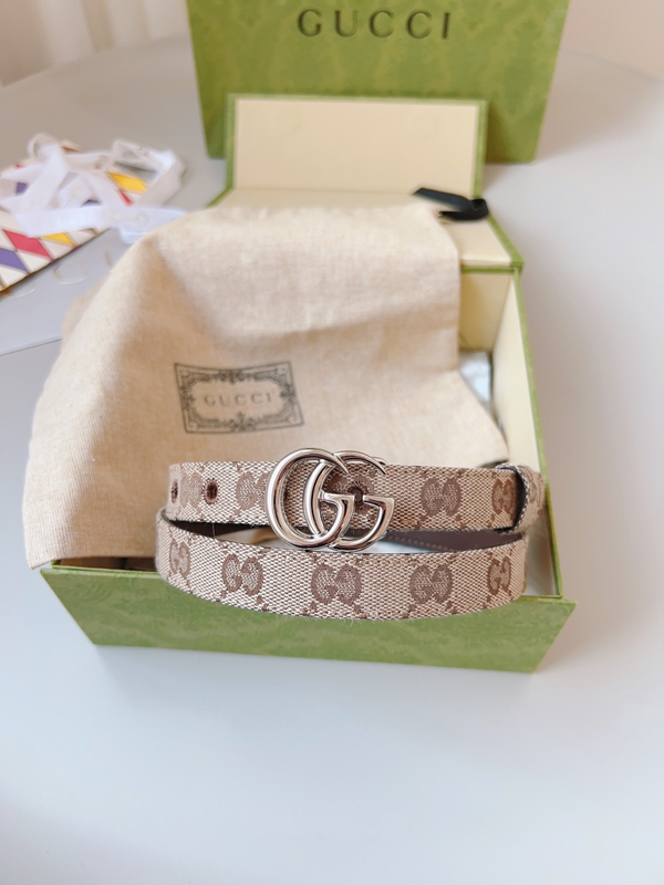 スーパーコピーグッチベルト正面デザイン